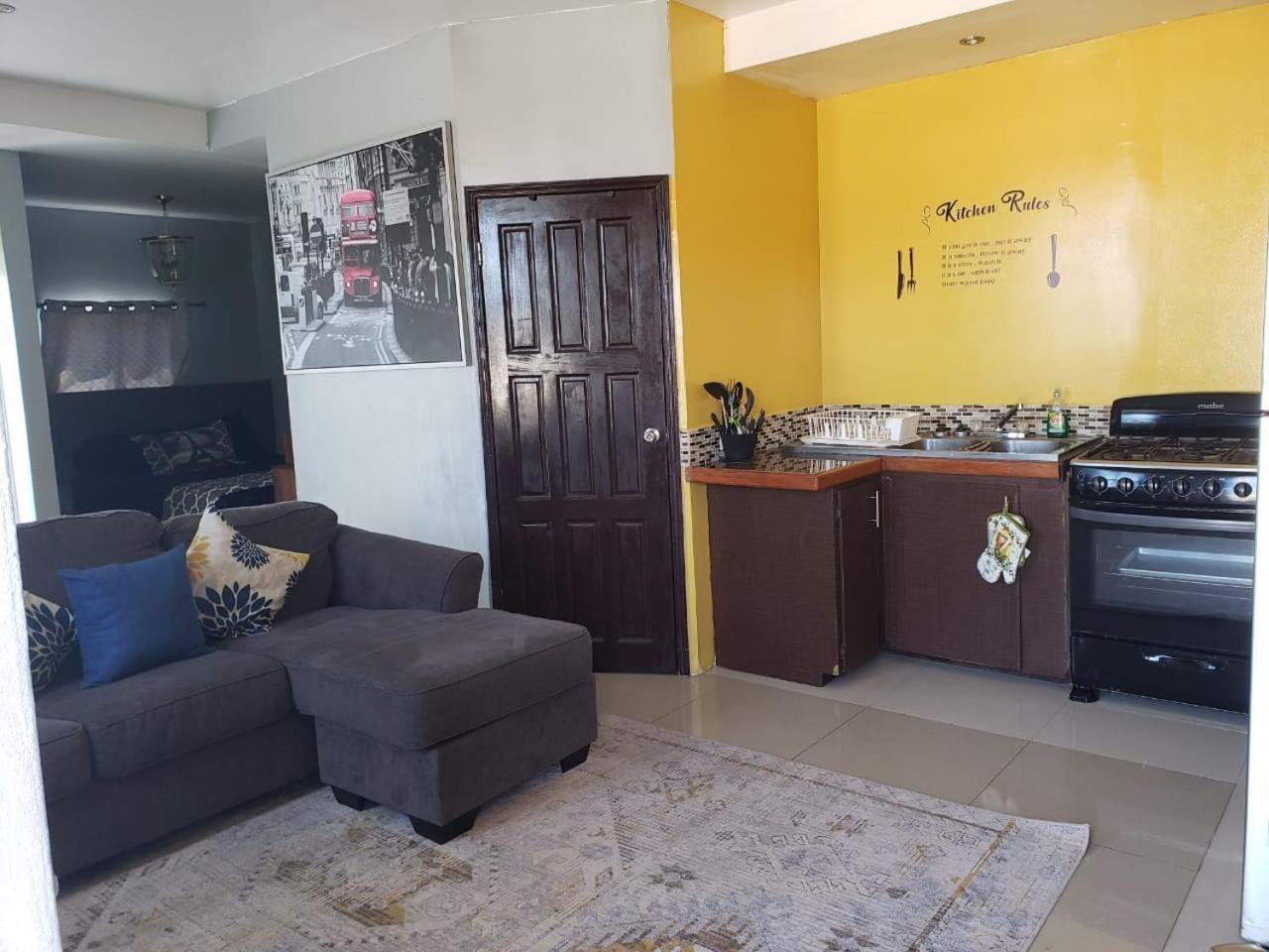 Db Tower Vacation Rental Белиз-Сити Экстерьер фото